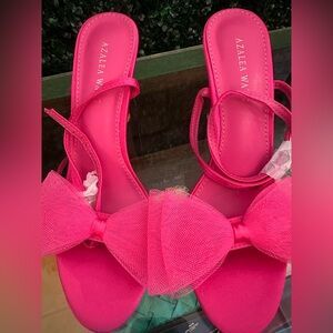 Pink Women's Heels
Size 9